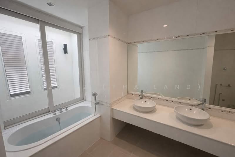 Areeya Casa Onnut, Bangkok, Khwaeng Suan Luang, Suan Luang, Suan Luang, Bangkok, 4 Bedrooms, 300 sqm, Single Detached House For Sale, by Fazwaz (Thailand) Co., Ltd., 500298522 - DDproperty.com