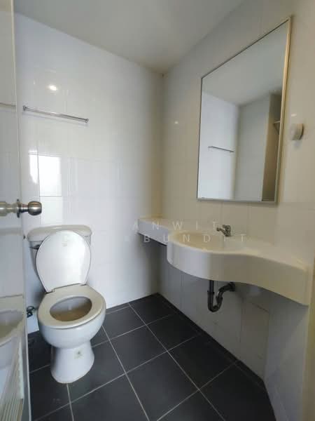 Lumpini Condo Town Raminthra-Latplakhao 2, Bangkok, Ladplakhao Road, Anusaowari, Bang Khen, Bangkok, Studio, 26 sqm, Condo For Rent, by chanwit chokbundit, 500298527 - DDproperty.com