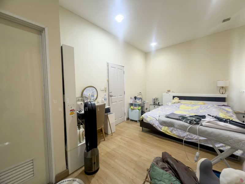 Golden Town Rattanathibet – Bang Phlu BTS Station : โกลเด้น ทาวน์ รัตนาธิเบศร์ – สถานีรถไฟฟ้าบางพลู, นนทบุรี, ถนนบางกรวย-ไทรน้อย, บางรักใหญ่, บางบัวทอง, นนทบุรี, 135 ตร.ม., ทาวน์เฮ้าส์ ขาย, โดย บริษัท เอชแอล แอสเซท จำกัด, 500298550 - DDproperty.com