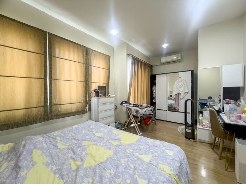 Golden Town Rattanathibet – Bang Phlu BTS Station : โกลเด้น ทาวน์ รัตนาธิเบศร์ – สถานีรถไฟฟ้าบางพลู, นนทบุรี, ถนนบางกรวย-ไทรน้อย, บางรักใหญ่, บางบัวทอง, นนทบุรี, 135 ตร.ม., ทาวน์เฮ้าส์ ขาย, โดย บริษัท เอชแอล แอสเซท จำกัด, 500298550 - DDproperty.com