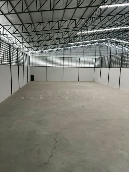 ให้เช่า โรงงาน/โกดัง พร้อมงออฟฟิศ มี 2 โกดังติดกัน กระทุ่มแบน สมุทรสาคร(TW8-18126), Samut Sakhon, Suan Luang, Krathum Baen, Samut Sakhon, , 2,000 sqm, Warehouse/Factory For Rent, by ณภัทร พรสิริเมธากุล, 500298611 - DDproperty.com