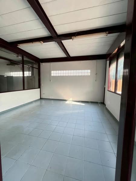 ขาย/ให้เช่า โกดัง โรงงาน 1,150 ตรม แพรกษา สมุทรปราการ พื้นที่สีเหลือง เดิมเป็นโรงกลึง (TW8-18326), Samut Prakan, Phreak Sa Mai, Muang Samut Prakarn, Samut Prakan, , 1,150 sqm, Warehouse/Factory For Rent, by ณภัทร พรสิริเมธากุล, 500298631 - DDproperty.com