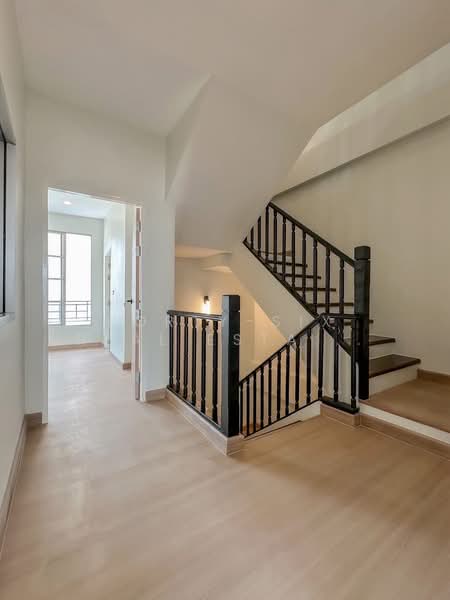 Baan Klang Muang Rama 9 - Ladprao, Bangkok, Soi Ladprao 88, Wang Thonglang, Bangkok, 4 Bedrooms, 24 sqm, Townhouse For Sale, by Forty-Six Real Estate Group, 500298669 - DDproperty.com
