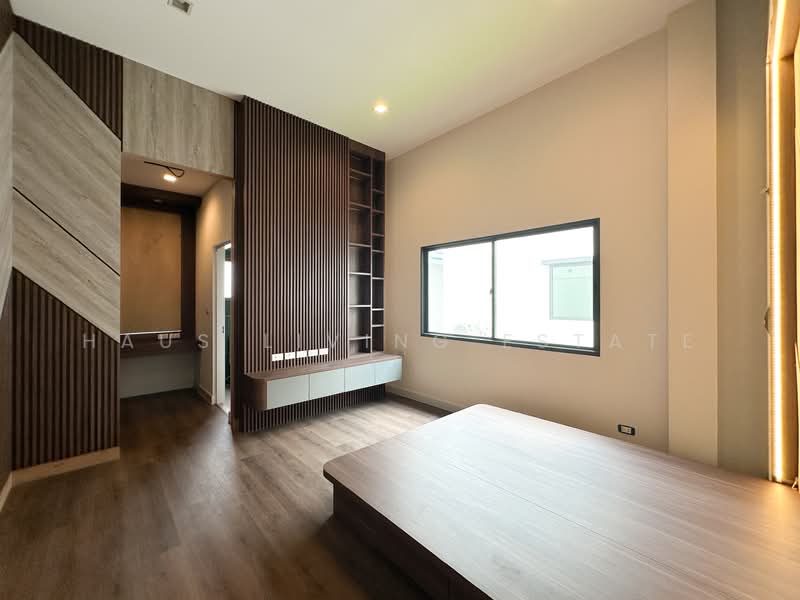 Bangkok Boulevard Donmueang-Chaengwattana, Bangkok, Nawong Pracha Phatthana Road, Si Khan, Don Mueang, Bangkok, 4 Bedrooms, 356 sqm, Single Detached House For Sale, by Haus Living Estate, 500298672 - DDproperty.com