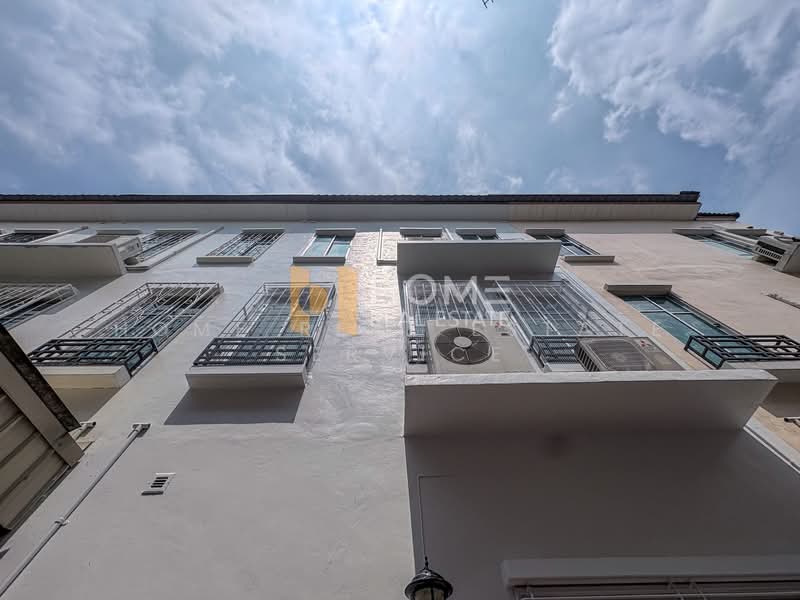 Baan Klang Muang Monte-Carlo, Bangkok, Moobaan Klang Muang Monte-Carlo Road, Ratchavipha, Lat Yao, Chatuchak, Bangkok, 3 Bedrooms, 180 sqm, Townhouse For Sale, by HOME Real Estate Service, 500298706 - DDproperty.com