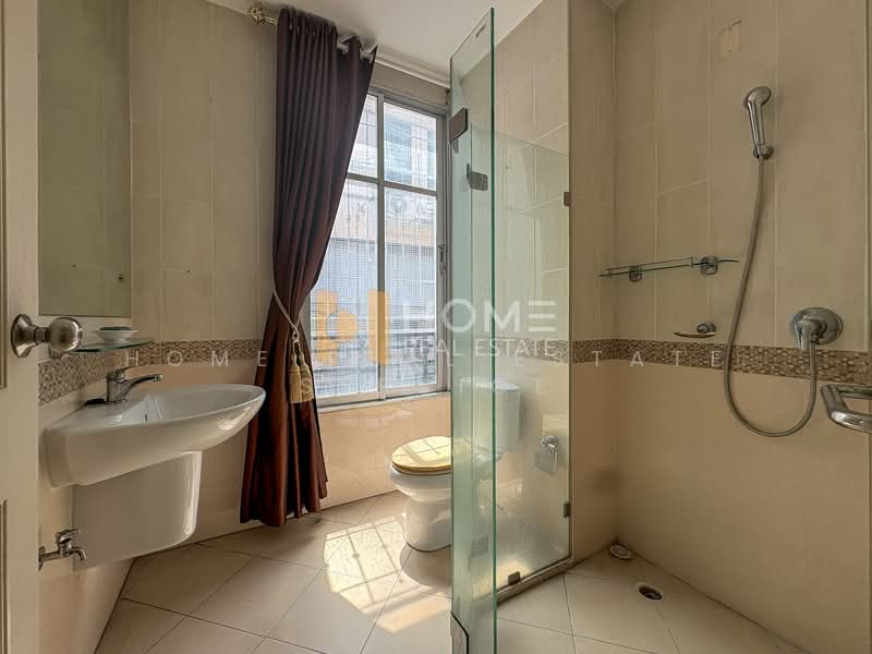 Baan Klang Muang Monte-Carlo, Bangkok, Moobaan Klang Muang Monte-Carlo Road, Ratchavipha, Lat Yao, Chatuchak, Bangkok, 3 Bedrooms, 180 sqm, Townhouse For Sale, by HOME Real Estate Service, 500298706 - DDproperty.com