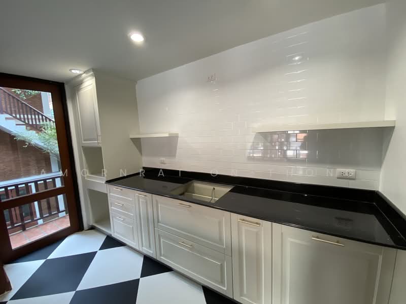House, Bangkok, Khlongtoei Nua, Watthana, Bangkok, 5 Bedrooms, 70 sqm, Single Detached House For Rent, by Amornrat On-Thong, 500298729 - DDproperty.com