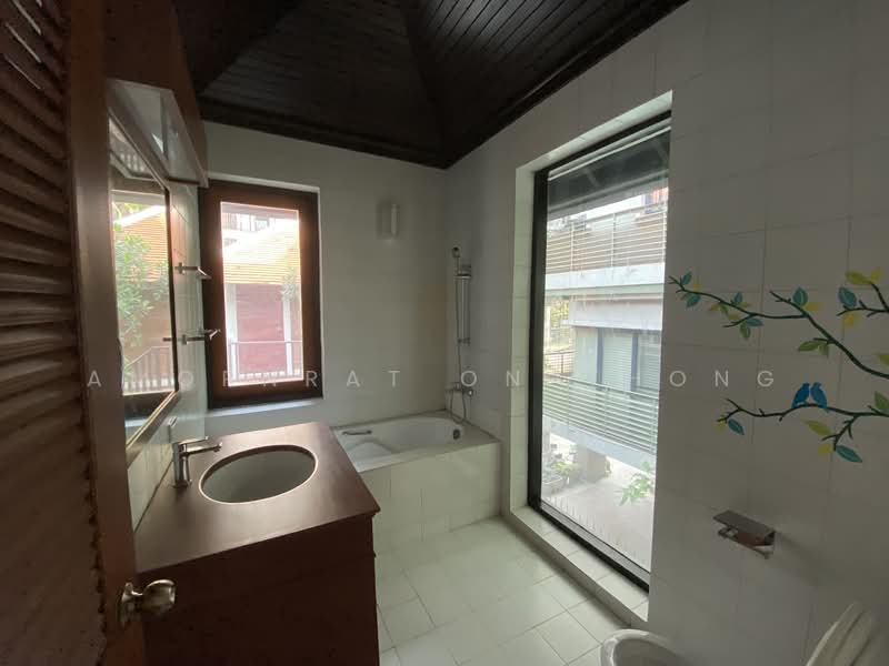 House, Bangkok, Khlongtoei Nua, Watthana, Bangkok, 5 Bedrooms, 70 sqm, Single Detached House For Rent, by Amornrat On-Thong, 500298729 - DDproperty.com