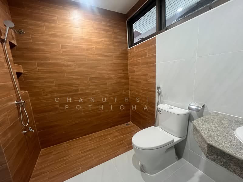 หมู่บ้านปรีชา ศรีนครินทร์-หนามแดง บางพลี สมุทรปราการ, Samut Prakan, Bang Kaeo, Bang Plee, Samut Prakan, 4 Bedrooms, 300 sqm, Single Detached House For Sale, by Chanuthsinin Pothichaya, 500298745 - DDproperty.com