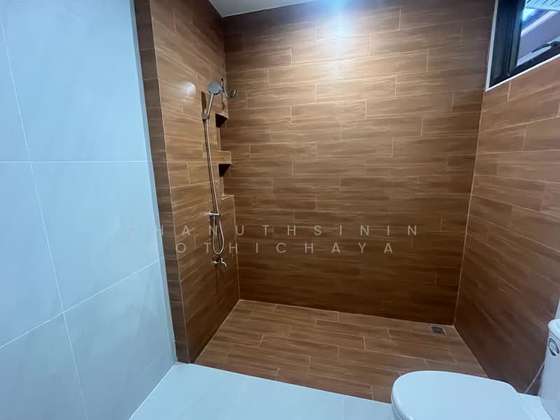 หมู่บ้านปรีชา ศรีนครินทร์-หนามแดง บางพลี สมุทรปราการ, Samut Prakan, Bang Kaeo, Bang Plee, Samut Prakan, 4 Bedrooms, 300 sqm, Single Detached House For Sale, by Chanuthsinin Pothichaya, 500298745 - DDproperty.com