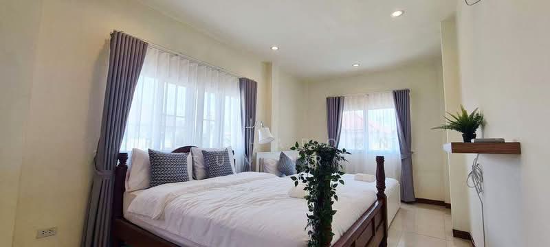 Pool Villa ให้เช่า ใกล้บิ๊กซีแม่เหียะ เพียง 10 นาที ค่าเช่า 33,000 บาท / เดือน รหัสทรัพย์ : No.9P019, เชียงใหม่, สันผักหวาน, หางดง, เชียงใหม่, 200 ตร.ม., บ้านเดี่ยว ให้เช่า, โดย Rutchaporn Tunsiri, 500298774 - DDproperty.com