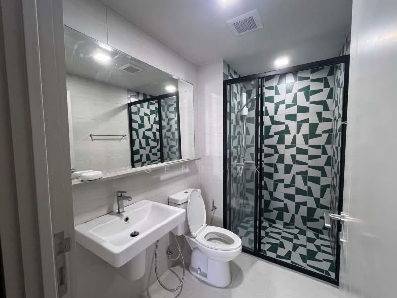 The Base Sukhumvit 50, Bangkok, Soi Roem Charoen 1, Sukhumvit 50 Road, Phra Kanong, Khlong Toei, Bangkok, 1 Bedroom, 26 sqm, Condo For Rent, by Agentbkk, 500298782 - DDproperty.com
