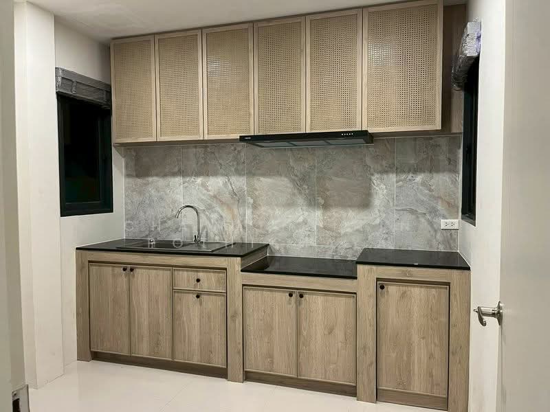 Centro Bangna Km.7, Samut Prakan, Buanakarin Road, Bang Kaeo, Bang Plee, Samut Prakan, 4 Bedrooms, 310 sqm, Single Detached House For Sale, by Chanuthsinin Pothichaya, 500298785 - DDproperty.com