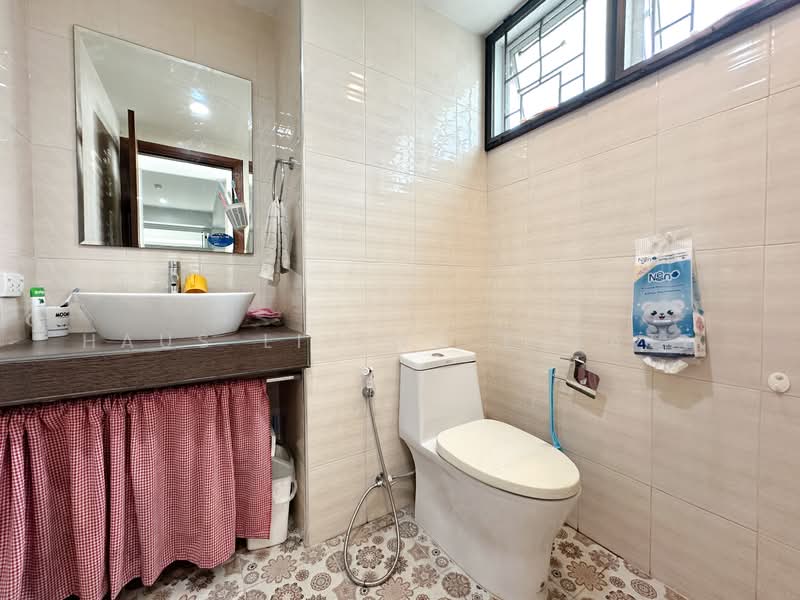 ็House Soi Prachachuen Nonthaburi 12, Bangkok, ประชาชื่น, Thung Song Hong, Lak Si, Bangkok, 5 Bedrooms, 250 sqm, Single Detached House For Sale, by Haus Living Estate, 500298795 - DDproperty.com