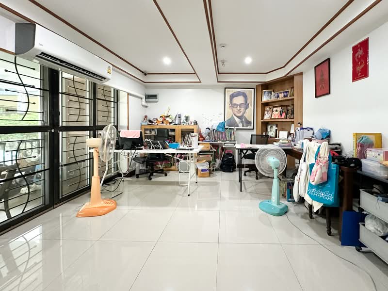 ็House Soi Prachachuen 12, Bangkok, ประชาชื่น, Thung Song Hong, Lak Si, Bangkok, 5 Bedrooms, 250 sqm, Single Detached House For Sale, by Haus Living Estate, 500298795 - DDproperty.com