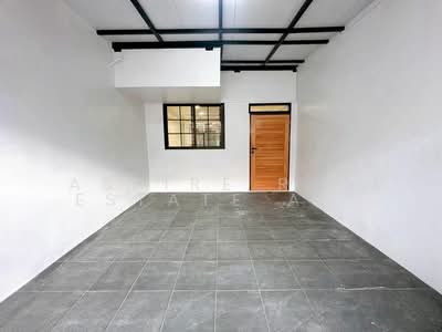 ขาย - ขาย ทาวน์เฮาส์ 2 ชั้น บ้านรีโนเวทใหม่ @ บางจาก (พึ่งมี 50), กรุงเทพ