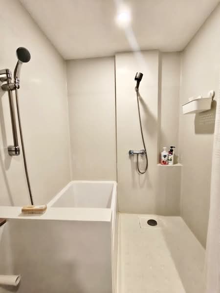 Blossom Condo @ Sathorn-Charoenrat, Bangkok, Charoen Rat Road, Thung Wat Don, Sathon, Bangkok, 2 Bedrooms, 62 sqm, Condo For Rent, by PROPERTYSIGHTS REAL ESTATE, 500298878 - DDproperty.com