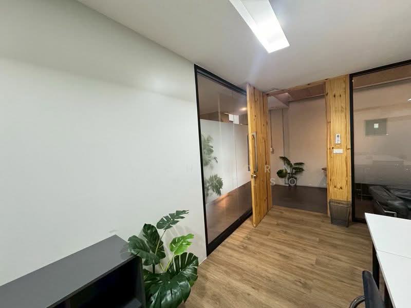 ให้เช่าออฟฟิศ Serviced Office สีลม bts ช่องนนทรี รวมน้ำไฟ จดทะเบียนบริษัทได้, กรุงเทพ, สุริยวงศ์, สุริยวงศ์, บางรัก, กรุงเทพ, 20 ตร.ม., สำนักงาน ให้เช่า, โดย Patchatorn Lertmongkolsomchok, 500298894 - DDproperty.com