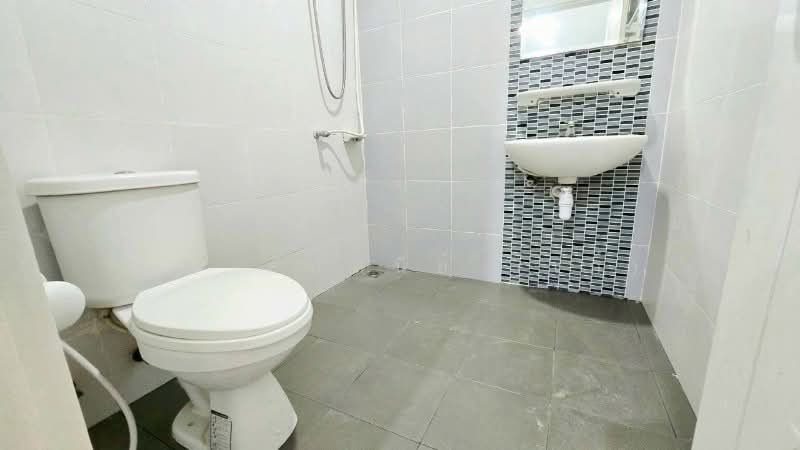 Baan Pruksa 79 Lumlukka Klong 3, Pathum Thani, Lam Luk Ka Road, Lat Sawai, Lam Luk Ka, Pathum Thani, 3 Bedrooms, 130 sqm, Townhouse For Sale, by คุณ ศันสนีย์ (เก๋), 500298984 - DDproperty.com