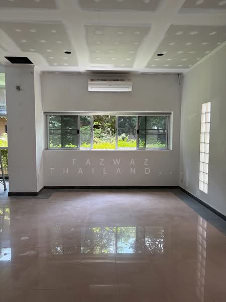 Panya Pattanakarn Village, Bangkok, Soi Phatthanakarn 30, Suan Luang, Bangkok, 4 Bedrooms, 400 sqm, Single Detached House For Rent, by Fazwaz (Thailand) Co., Ltd., 500298994 - DDproperty.com