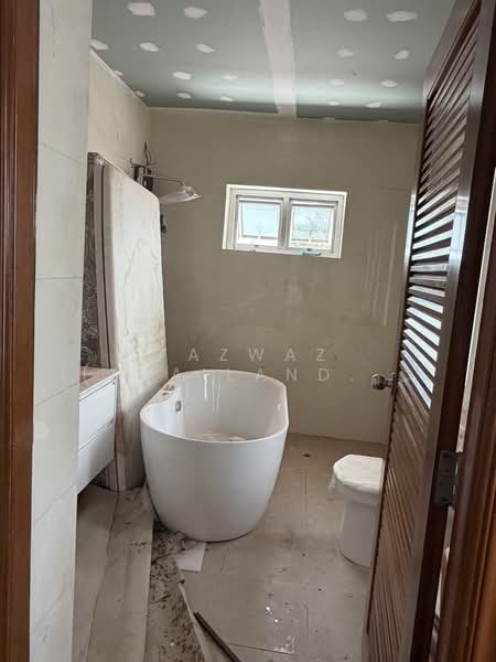 Panya Pattanakarn Village, Bangkok, Soi Phatthanakarn 30, Suan Luang, Bangkok, 4 Bedrooms, 400 sqm, Single Detached House For Rent, by Fazwaz (Thailand) Co., Ltd., 500298994 - DDproperty.com
