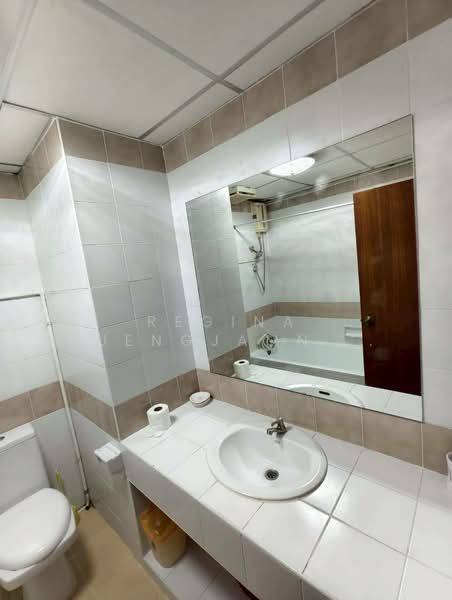 Jomtien Beach Condo : จอมเทียน บีช คอนโด, ชลบุรี, หนองปรือ, บางละมุง, ชลบุรี, 32 ตร.ม., คอนโด ขาย, โดย Regina Nuengjamnong, 500299017 - DDproperty.com