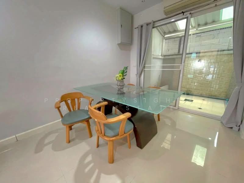 Baan Klang Krung Sathorn - North South Road : บ้านกลางกรุง สาทร-ถนนเหนือใต้, กรุงเทพ, บางโคล่, บางคอแหลม, กรุงเทพ, 200 ตร.ม., ทาวน์เฮ้าส์ ให้เช่า, โดย PROPERTYSIGHTS REAL ESTATE, 500299030 - DDproperty.com