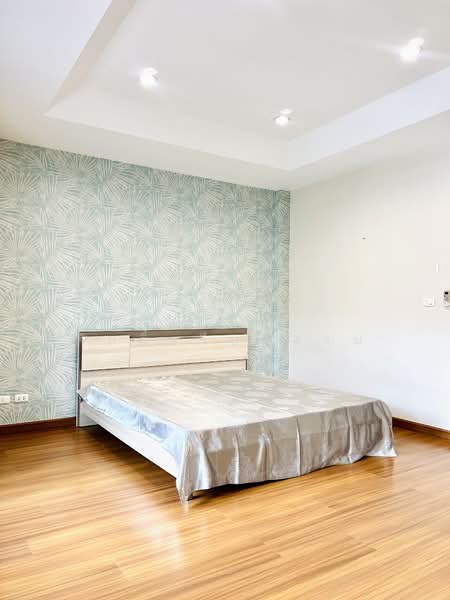Baan Klang Muang Urbanion Srinakarin, Bangkok, Soi Srinakarin 46, Nong Bon, Prawet, Bangkok, 3 Bedrooms, 180 sqm, Townhouse For Rent, by Thanarat Sakruangngam, 500299053 - DDproperty.com