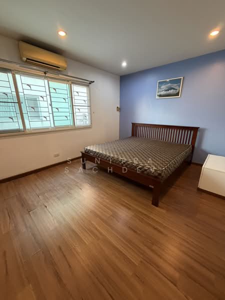 Villette City Pattanakarn 38, Bangkok, Phatthanakan Road, Prawet, Prawet, Bangkok, 4 Bedrooms, 235 sqm, Townhouse For Sale, by Sunitra Sachdev, 500299109 - DDproperty.com