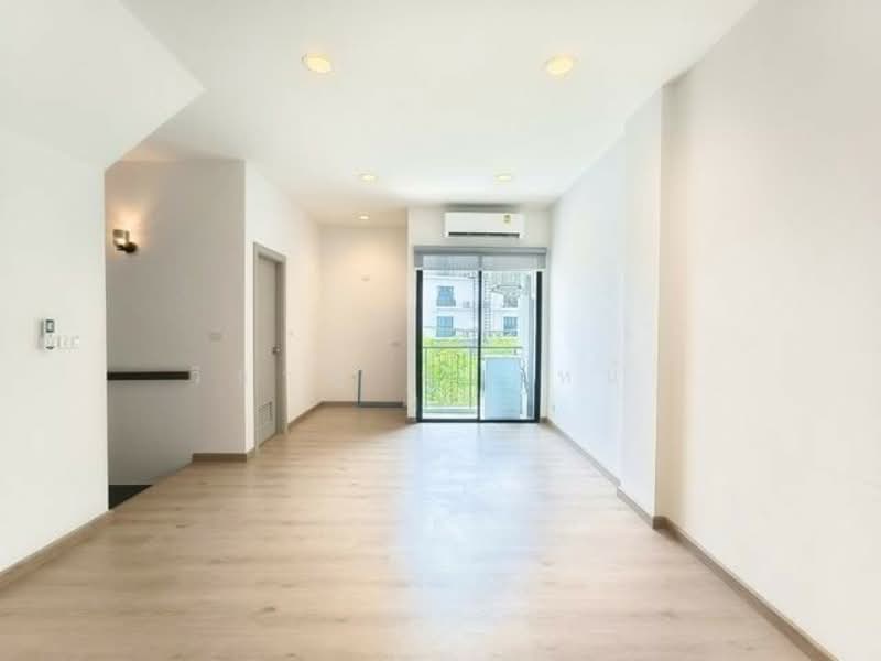 Premium Place Ekamai-Ramindra 2 Sukhonthasawat : พรีเมี่ยมเพลส เอกมัย-รามอินทรา 2 สุคนธสวัสดิ์, กรุงเทพ, ถนน สุคนธสวัสดิ์, ลาดพร้าว, ลาดพร้าว, กรุงเทพ, 200 ตร.ม., ทาวน์เฮ้าส์ ขาย, โดย วิชาญ ก้าวหน้า, 500299110 - DDproperty.com