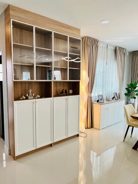 Centro Bangna, Samut Prakan, 111 Soi 3, Bang Kaeo, Bang Plee, Samut Prakan, 4 Bedrooms, 280 sqm, Single Detached House For Rent, by Sunny Next step, 500299121 - DDproperty.com
