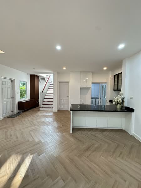 Nantawan Ramintra-Watcharaphon, Bangkok, Sukhaphiban 5 Road, Tha Rang, Bang Khen, Bangkok, 4 Bedrooms, 212 sqm, Single Detached House For Sale, by Jatuporn Amonsin, 500299176 - DDproperty.com