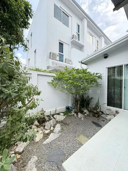 ทาวน์เฮ้าส์ให้เช่า – ใกล้โรงเรียนนานาชาตินครพายัพ เพียง 5 นาที ค่าเช่า 31,000 บาท / เดือน No.5H584, เชียงใหม่, สันผีเสื้อ, เมืองเชียงใหม่, เชียงใหม่, 110 ตร.ม., ทาวน์เฮ้าส์ ให้เช่า, โดย Rutchaporn Tunsiri, 500299186 - DDproperty.com