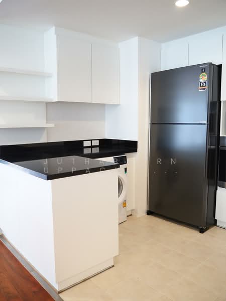 Shama Ekamai Bangkok, Bangkok, Ekamai Soi 8, Sukhumvit 63 Road, Phra Kanong Nua, Watthana, Bangkok, 3 Bedrooms, 250 sqm, Condo For Rent, by Juthabhorn Uppachit (Amy), 500299205 - DDproperty.com