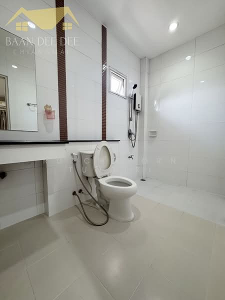 บ้านให้เช่า – ใกล้ตลาดเจริญเจริญ เพียง 5 นาที ค่าเช่า 18,000 บาท / เดือน รหัสทรัพย์ : No.13H081, เชียงใหม่, สันกำแพง, สันกำแพง, เชียงใหม่, 150 ตร.ม., บ้านเดี่ยว ให้เช่า, โดย Rutchaporn Tunsiri, 500299214 - DDproperty.com