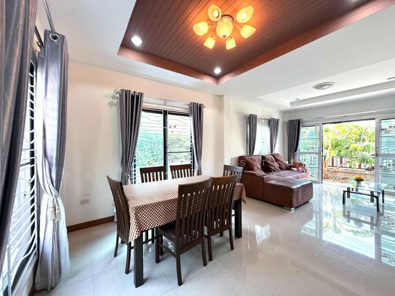 หมู่บ้านโชติกา พลัส พานทอง (Chotika Plus Phanthong), ชลบุรี, พานทอง, ชลบุรี, 120 ตร.ม., บ้านแฝด ขาย, โดย The Best Property  แอน, 500299241 - DDproperty.com