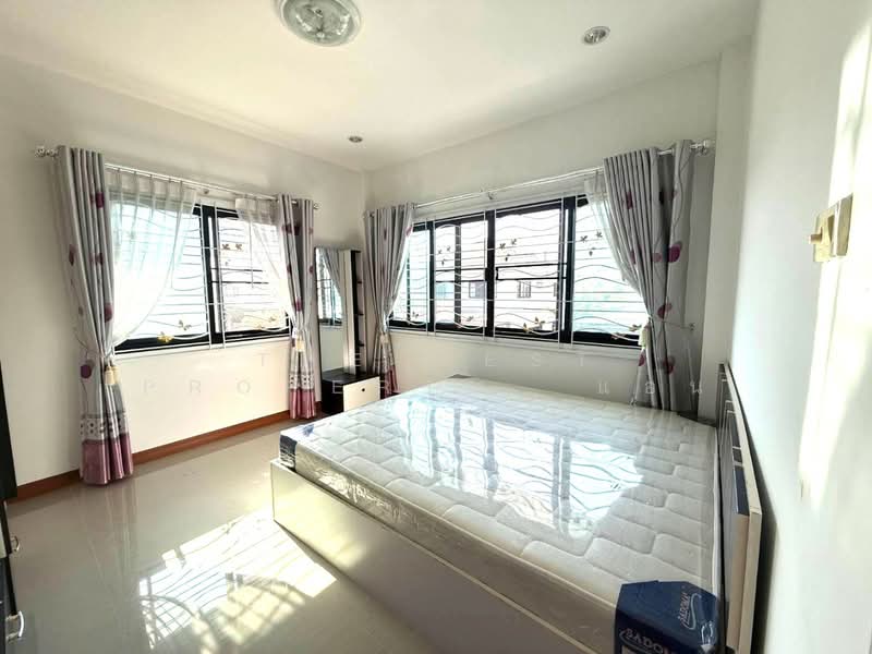 หมู่บ้านโชติกา พลัส พานทอง (Chotika Plus Phanthong), ชลบุรี, พานทอง, ชลบุรี, 120 ตร.ม., บ้านแฝด ขาย, โดย The Best Property  แอน, 500299241 - DDproperty.com