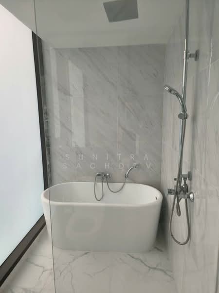 Fynn Asoke, Bangkok, 28 Sukhumvit 10 Alley, Khlong Toei, Khlong Toei, Bangkok, 2 Bedrooms, 62 sqm, Condo For Rent, by Sunitra Sachdev, 500299244 - DDproperty.com