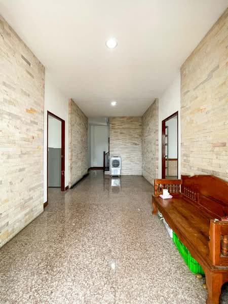 Detached House Soi Lat Pla Khao 14, Bangkok, ลาดปลาเค้า, Chorake Bua, Lat Phrao, Bangkok, 4 Bedrooms, 380 sqm, Single Detached House For Rent, by Somchai Ruechajirakit, 500299274 - DDproperty.com