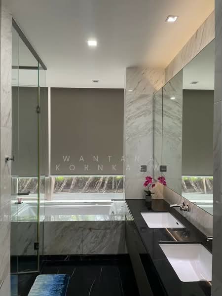 Saladaeng One, Bangkok, Sala Daeng 1 Alley, Silom, Bang Rak, Bangkok, 2 Bedrooms, 120 sqm, Condo For Rent, by Wantana Kornkaew, 500299348 - DDproperty.com