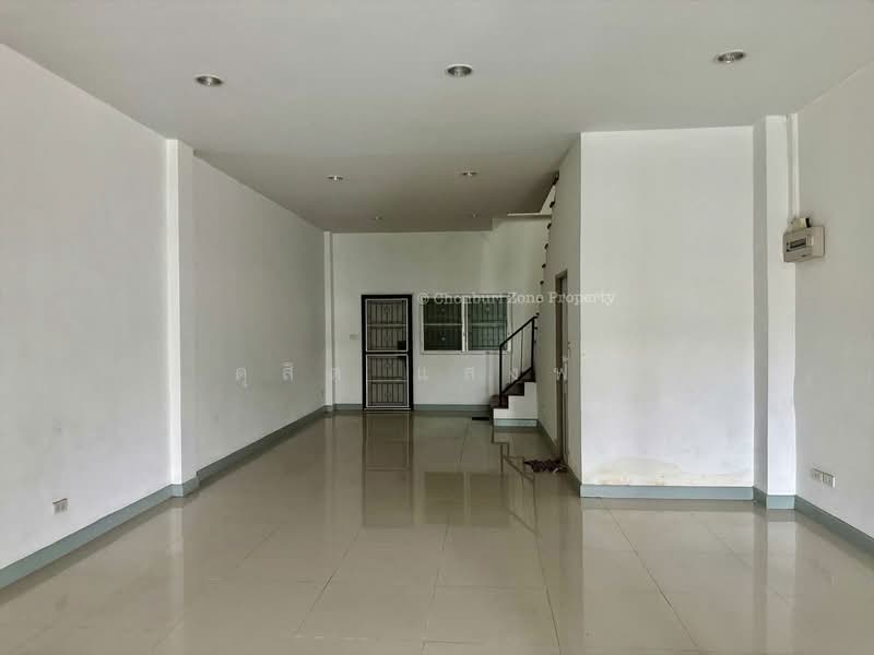 For Rent - ให้เช่าถูกมากอาคารพาณิชย์ 3 ชั้น ใกล้นิคมปิ่นทอง1 ศรีราชา พร้อมอยู่, Chon Buri (Pattaya)