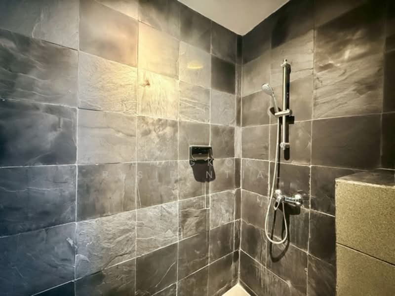 Raintree Village Apartment, Bangkok, 21 Soi Sukhumvit 41, Khlong Tan Nua, Watthana, Bangkok, 4 Bedrooms, 420 sqm, Condo For Rent, by Bangkok Residential, 500299404 - DDproperty.com