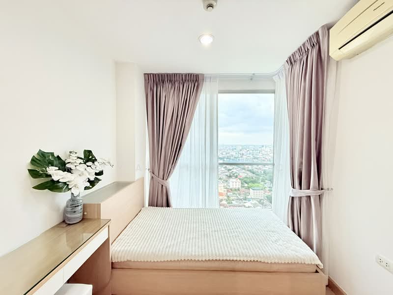 Rhythm Ratchada, Bangkok, 558 Ratchadaphisek Road, Samsen Nok, Huai Khwang, Bangkok, 2 Bedrooms, 73 sqm, Condo For Rent, by Areeya Kingwichit, 500299408 - DDproperty.com