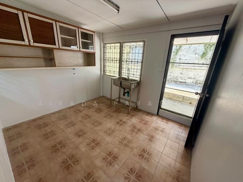Phetkasem 36 Intersection 1-3, Bangkok, Bang Chak, Phasi Charoen, Bangkok, 2 Bedrooms, 80 sqm, Single Detached House For Rent, by Airada Parasarn, 500299429 - DDproperty.com