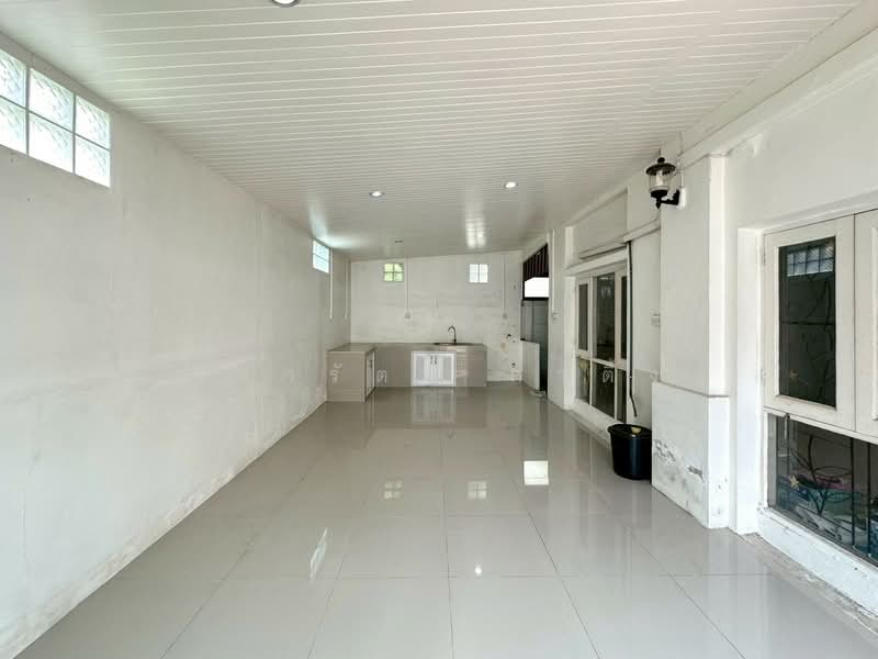 Warangkun Khlong 3 Village, Pathum Thani, Lam Luk Ka, Lam Luk Ka, Pathum Thani, 3 Bedrooms, 120 sqm, Townhouse For Sale, by วิดารัตน์ กาติ้ง, 500299467 - DDproperty.com