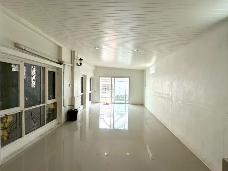Warangkun Khlong 3 Village, Pathum Thani, Lam Luk Ka, Lam Luk Ka, Pathum Thani, 3 Bedrooms, 120 sqm, Townhouse For Sale, by วิดารัตน์ กาติ้ง, 500299467 - DDproperty.com