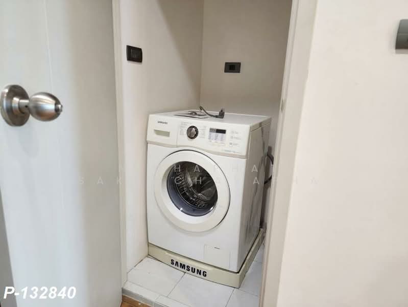 Fuse Sathorn-Taksin, Bangkok, Krung Thon Buri Road, Bang Lam Phu Lang, Khlong San, Bangkok, 1 Bedroom, 35 sqm, Condo For Rent, by Nichaphat Sakunchayapha, 500299473 - DDproperty.com