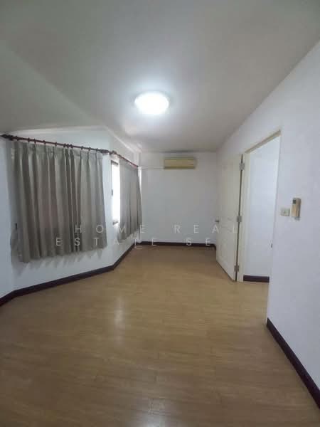 Baan Klang Muang Rama9-Srinakarin, Bangkok, Srinakarin Road, Suan Luang, Bangkok, 3 Bedrooms, 150 sqm, Townhouse For Sale, by HOME Real Estate Service, 500299483 - DDproperty.com