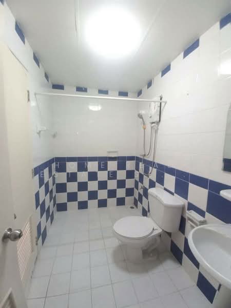 Baan Klang Muang Rama9-Srinakarin, Bangkok, Srinakarin Road, Suan Luang, Bangkok, 3 Bedrooms, 150 sqm, Townhouse For Sale, by HOME Real Estate Service, 500299483 - DDproperty.com