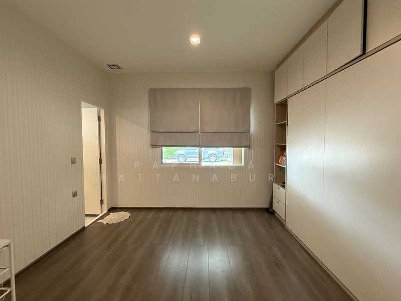 Mantana Onnut-Wongwaen 5, Bangkok, Kanchanaphisek Road, Dok Mai, Prawet, Bangkok, 4 Bedrooms, 300 sqm, Single Detached House For Rent, by Paphada Rattanaburi, 500299520 - DDproperty.com